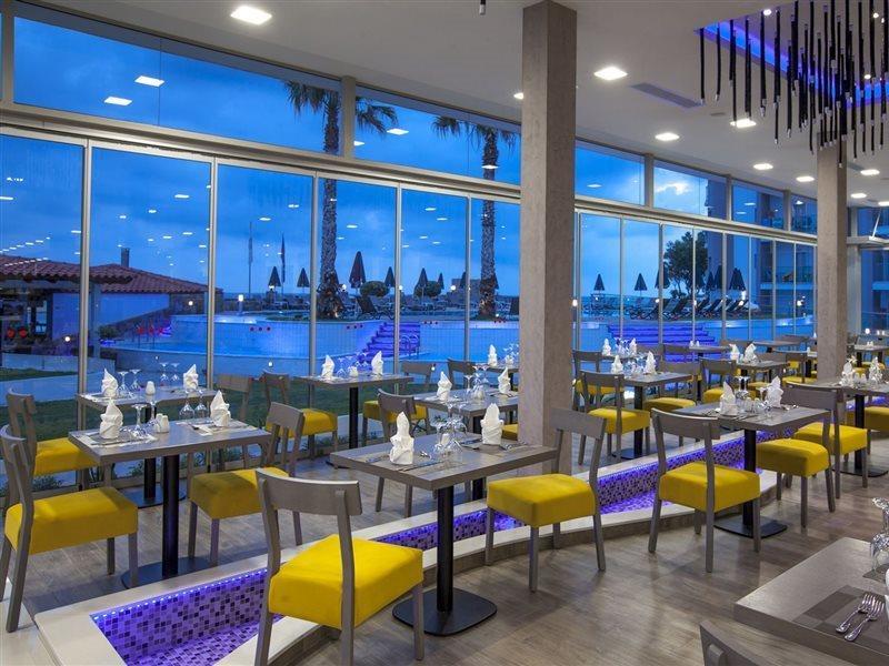 Carolina Mare Hotel มาเลีย ภายนอก รูปภาพ