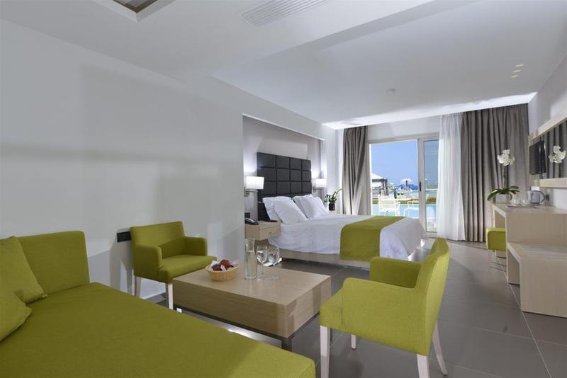 Carolina Mare Hotel มาเลีย ภายนอก รูปภาพ