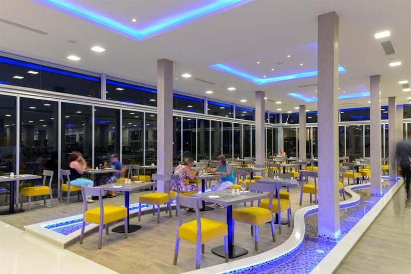 Carolina Mare Hotel มาเลีย ภายนอก รูปภาพ