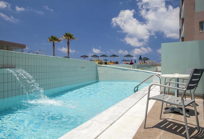 Carolina Mare Hotel มาเลีย ภายนอก รูปภาพ