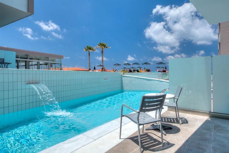 Carolina Mare Hotel มาเลีย ภายนอก รูปภาพ
